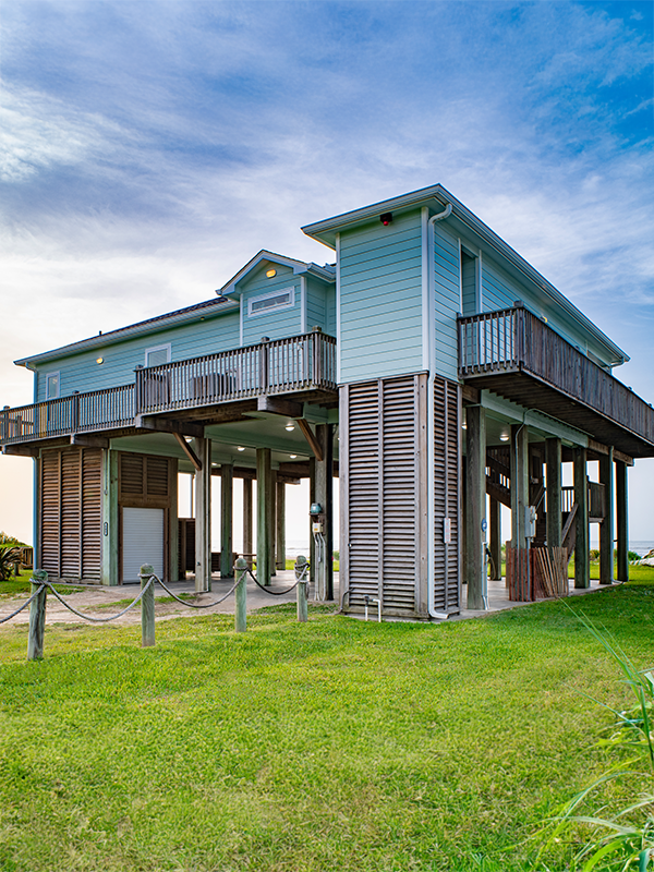 Crystal Beach House - For Sale By Owner - outdoor parking features for car, boat, trailer